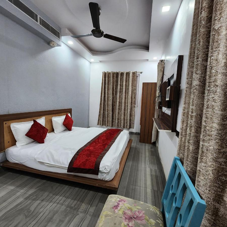 Hotel Royal Afghan New Delhi Luaran gambar