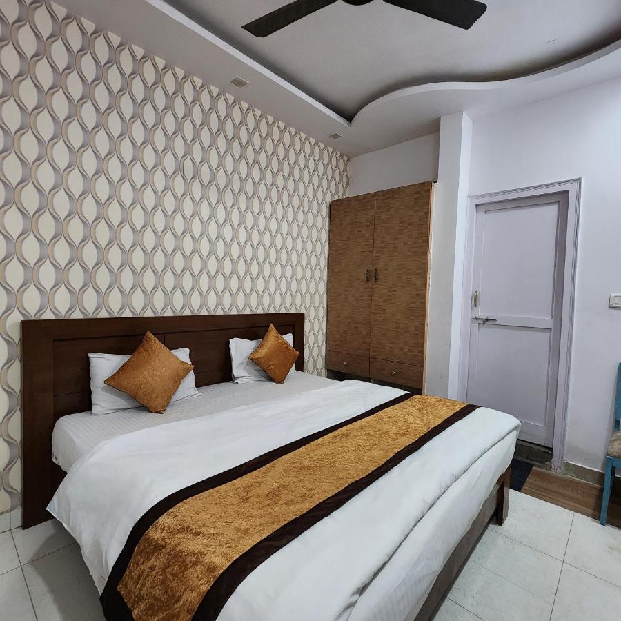 Hotel Royal Afghan New Delhi Luaran gambar