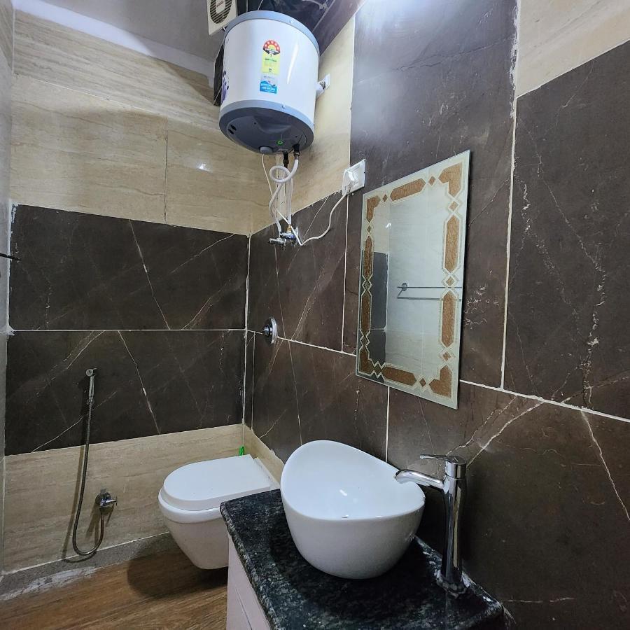 Hotel Royal Afghan New Delhi Luaran gambar