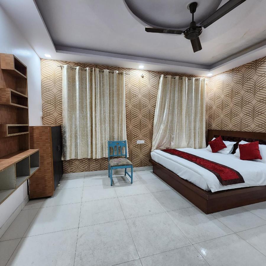 Hotel Royal Afghan New Delhi Luaran gambar